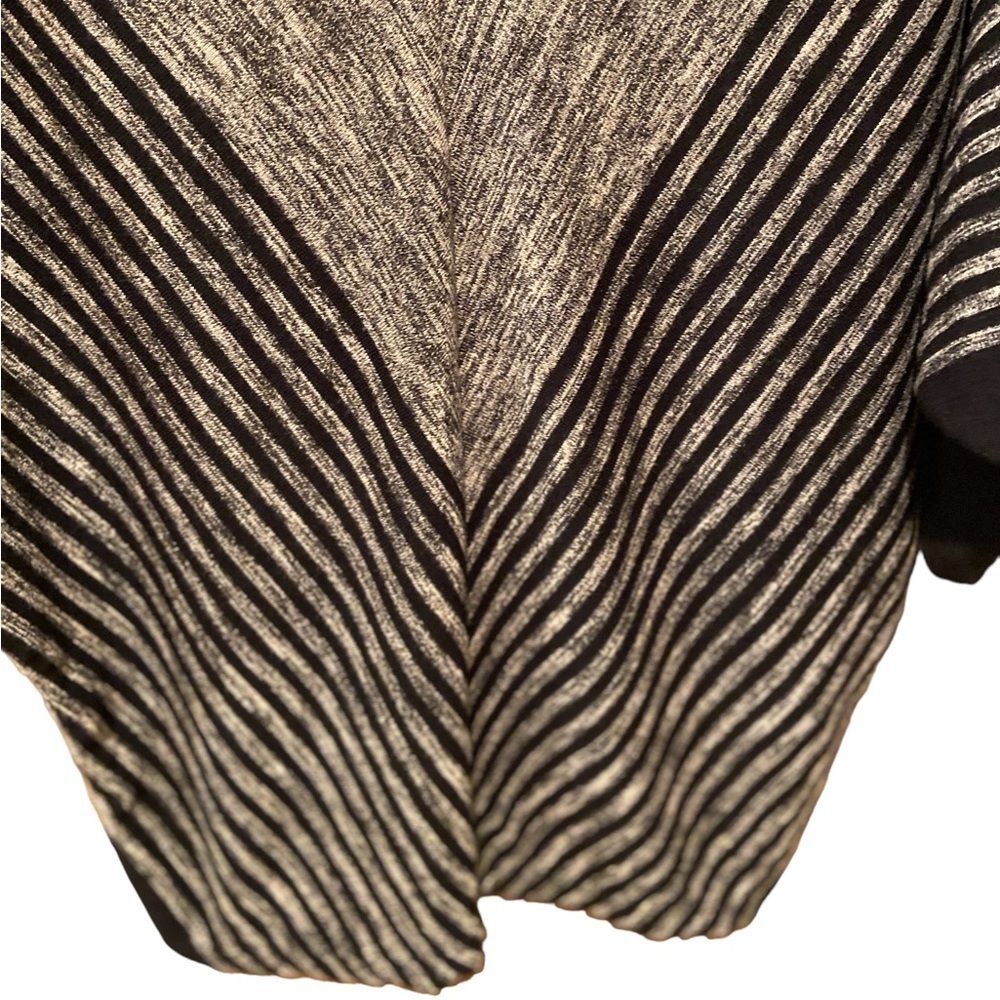 Max Studio Specialty Products size S Top - Picture 3 of 8